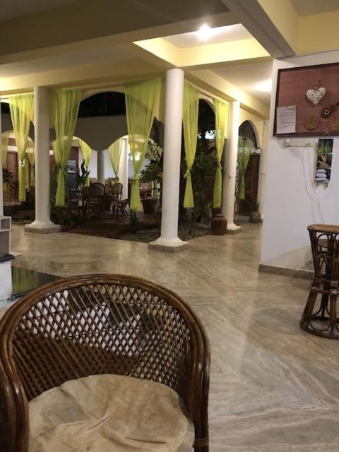 ורקלה Ashiyana Cliff And Beach Resort מראה חיצוני תמונה